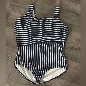 24W Lands’ End one piece swimsuit